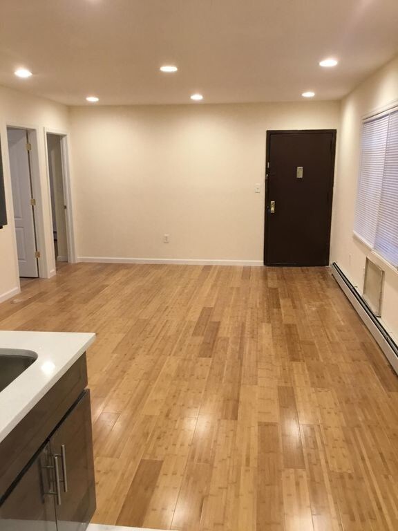 Foto del edificio - 2261 Bassford Ave