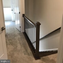 Building Photo - 4711 Crest View Dr