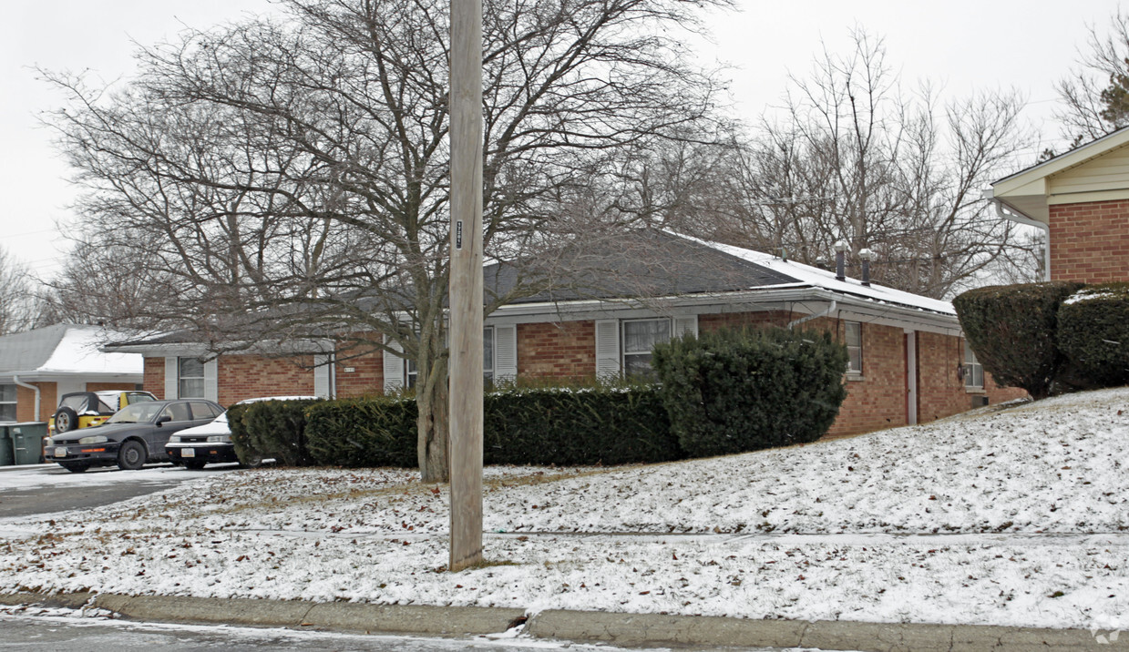 Building Photo - 4103 Crest Dr