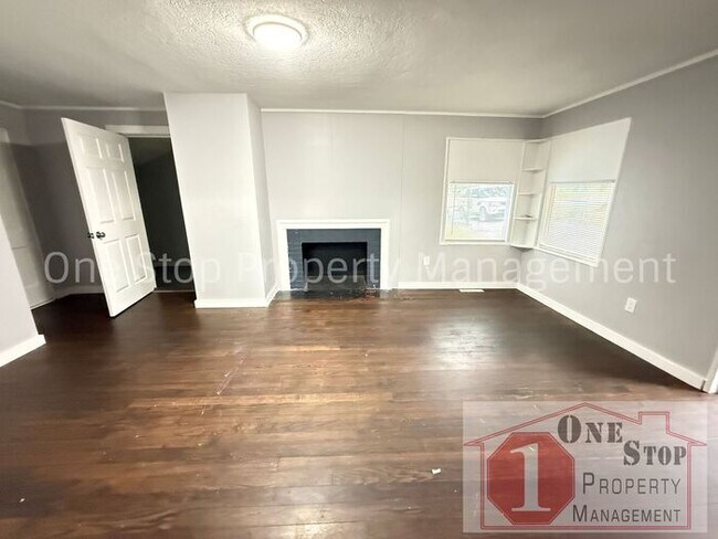 Foto del edificio - Beautiful 3 Bedroom 1.5 Bathroom Home in K...