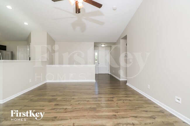 Foto del edificio - 163 Briarwood Dr