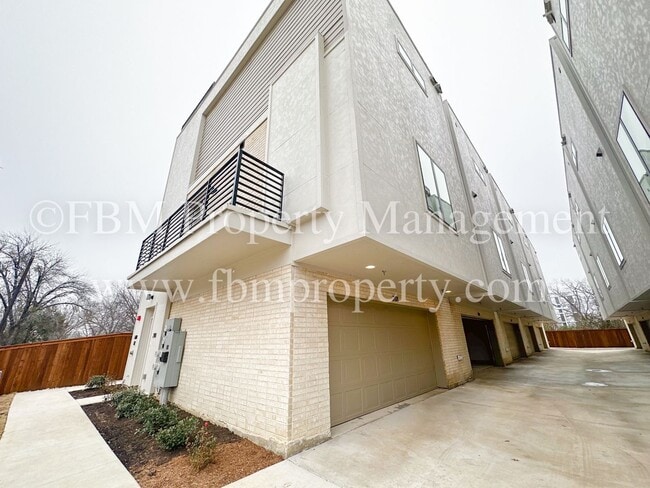 Foto del edificio - 2610 Kimsey Dr