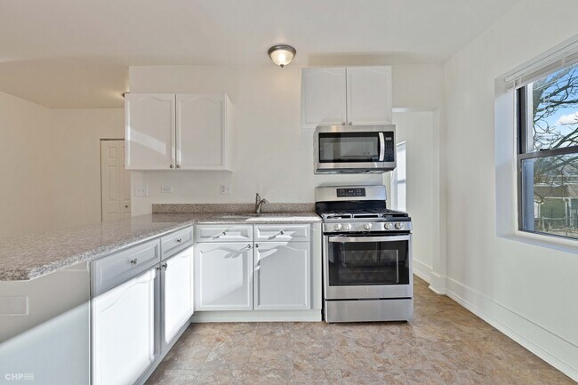 1355 W 81st St Unit 1355 1 Chicago IL 60620 Room for Rent in 1355 W 81st St Unit 1355 1 Chicago IL 60620 Room for Rent in