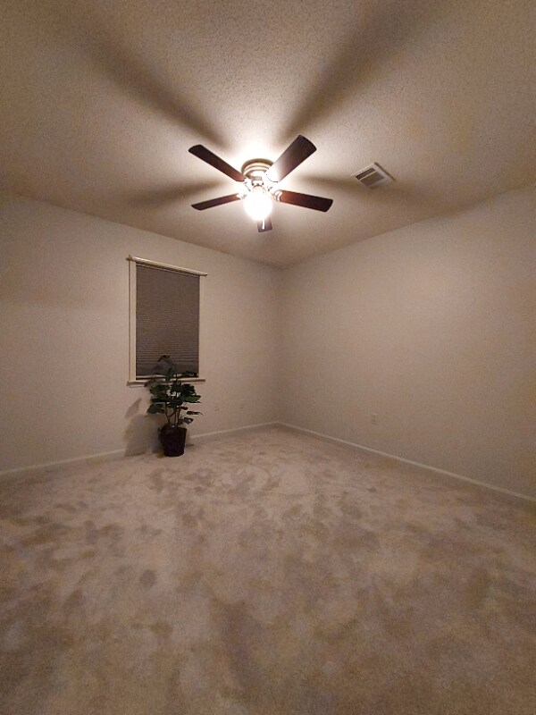 Building Photo - 126 Foxwood Cir