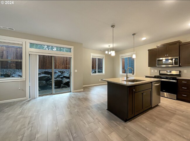 Foto del edificio - 1551 19th Ave