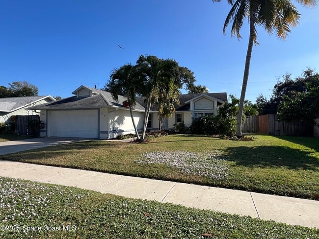 Building Photo - 440 River Grove Ct