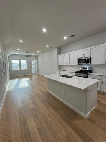 Building Photo - 421 Bertney Dr