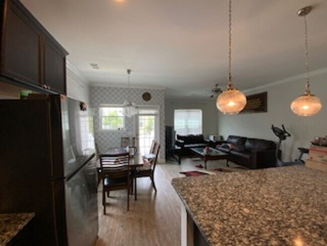 Foto del edificio - Townhome for Rent
