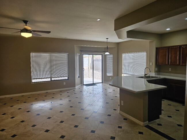 Foto del edificio - 5623 S 54th Dr