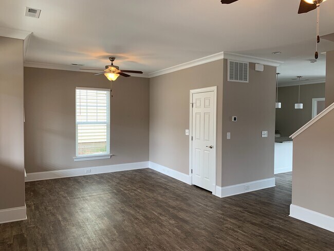 Building Photo - Beautiful home in the heart of Historic Wa...