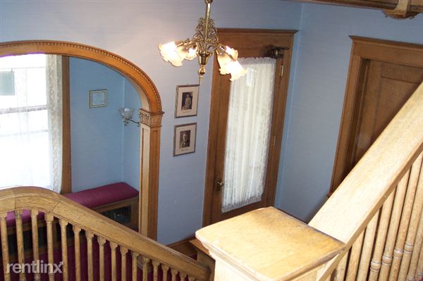 Building Photo - 166 Lafayette Ave NE