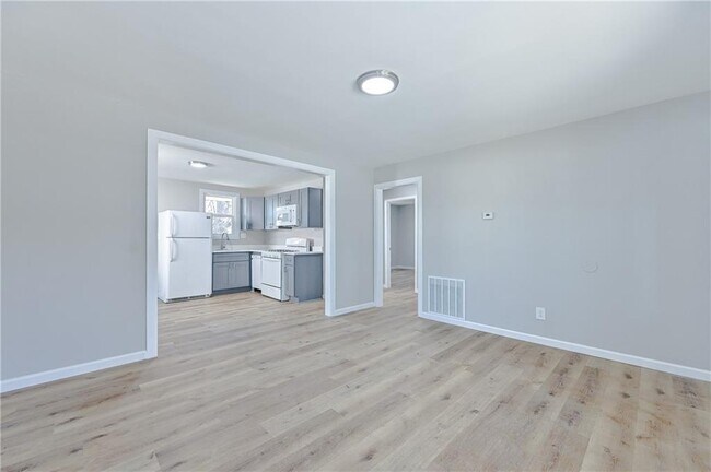 Foto del edificio - 951 Tilden St NW