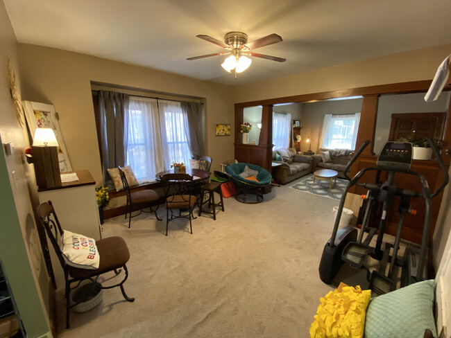 Other view of dining area/ living room - 1014 Fremont St