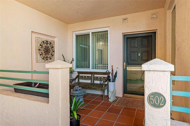 Foto del edificio - 4830 Osprey Dr S