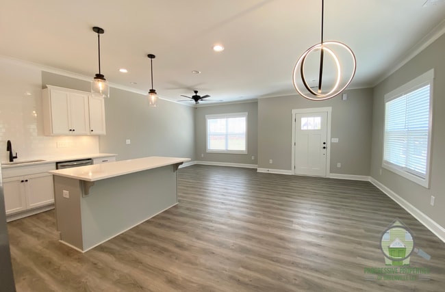 Building Photo - 150 Lilia Hill Cir