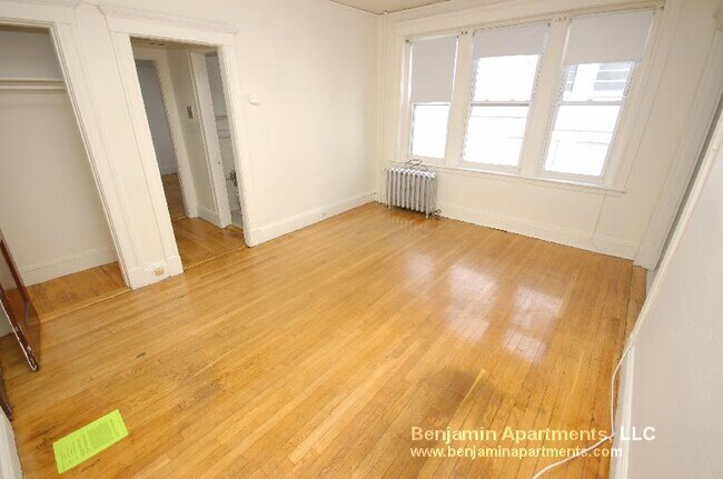 Building Photo - 1163 Boylston St