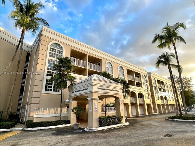 Building Photo - 1280 S Alhambra Cir