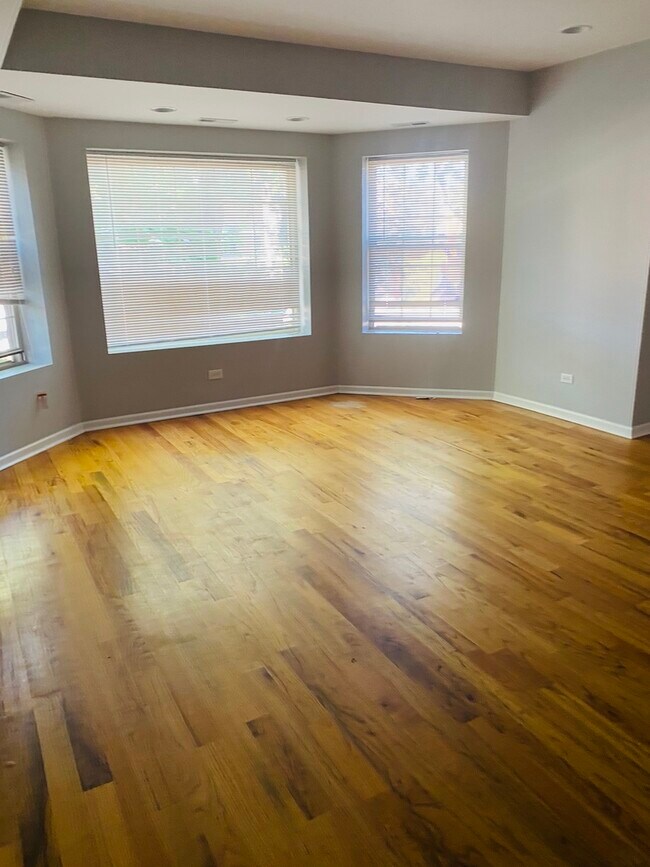 Foto del edificio - 7840 S East End Ave