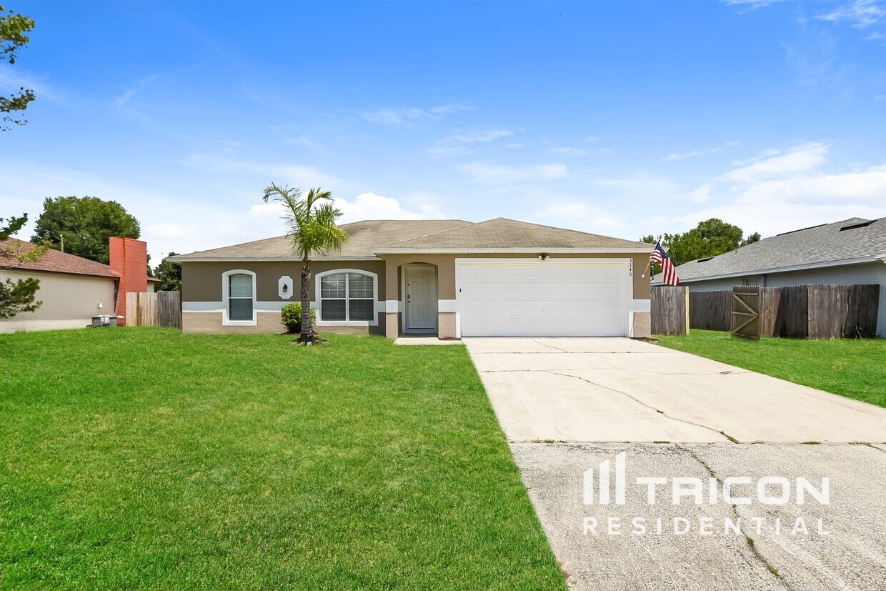 Foto principal - 3240 Amber St