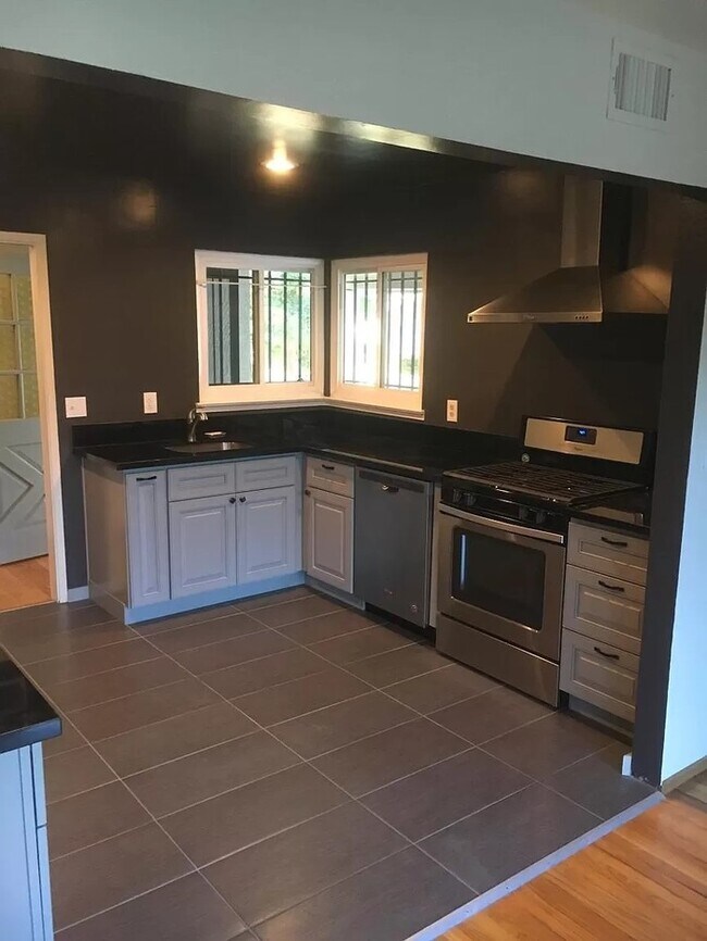 5421 Fort Sutter Way, Sacramento, CA 95841 House Rental in Sacramento