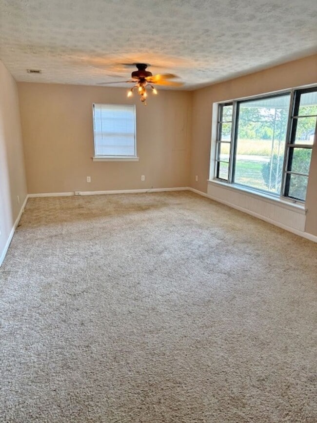 Foto del edificio - 3 Bedroom, 2 Bath home.