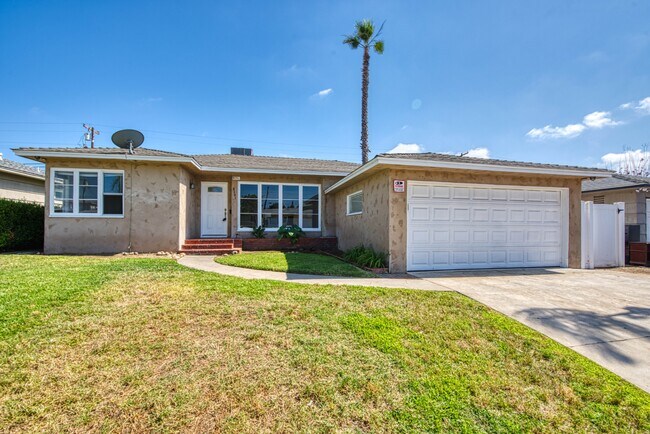 Foto del edificio - 6141 Dorothy Dr