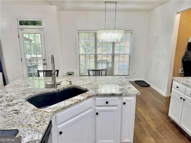 Building Photo - 3338 Hackmatack Dr NW