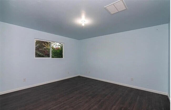 Foto del edificio - Very Comfortable 1 Bed 1 Bath House