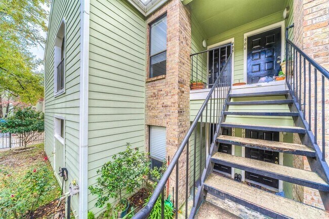 Building Photo - 6602 Harbor Town Dr
