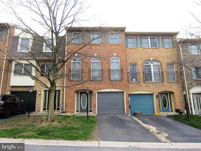 Building Photo - 1023 Lindsay Ln