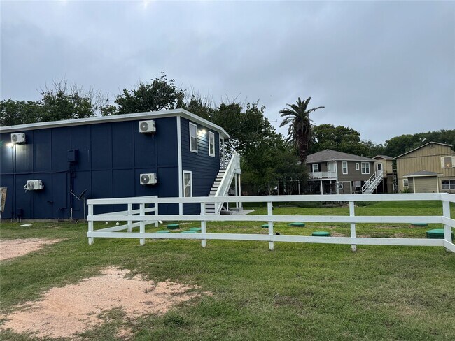 Foto del edificio - 5202 County Rd 469