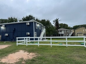 Building Photo - 5202 County Rd 469