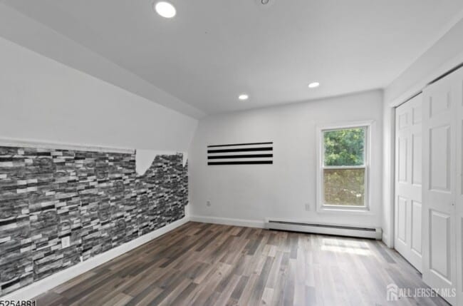 Foto del edificio - 410 Chadwick Ave