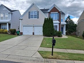 Building Photo - 2204 Arbor Vista Dr