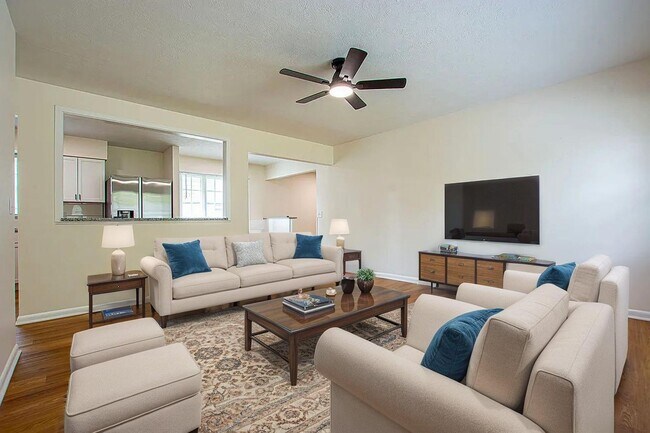 Building Photo - 3 Bedroom / 2 Bath Home with Finished Basm...