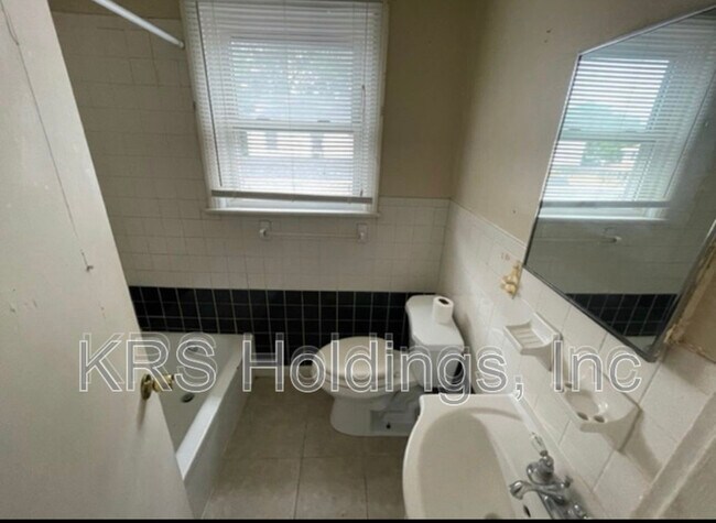Foto del edificio - 2713 oak Ave