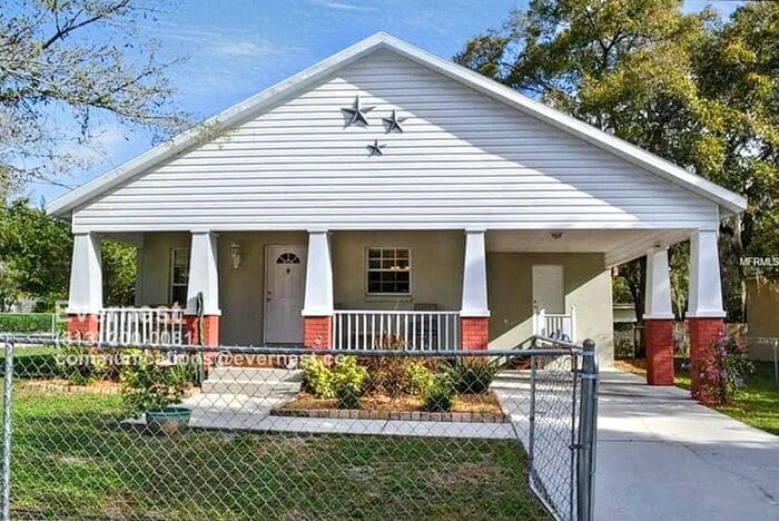 Primary Photo - 909 W Yukon St