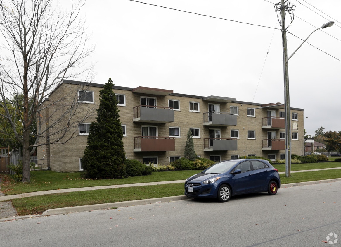 Primary Photo - Fieldcrest Apartments