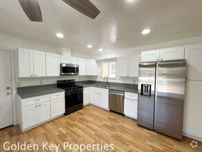 Building Photo - 940 Edwina Way