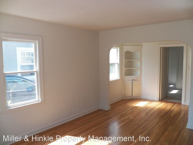 Building Photo - 2261-2263 Bailey Ave