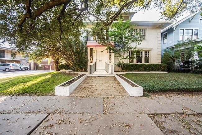 Foto del edificio - 3608 Audubon Pl