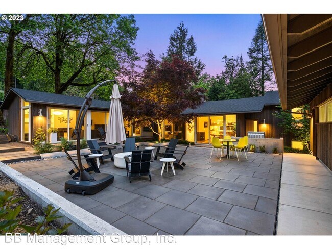 Building Photo - 4 br, 3 bath House - 1601 S Carey Lane