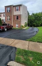 Building Photo - 2156 Birch Dr