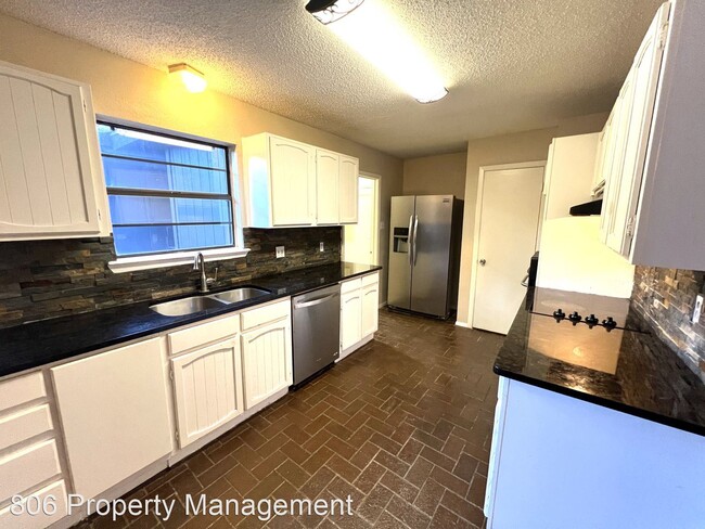 Foto del edificio - 2 br, 2.5 bath House - 8633 Knoxville Dr  ...