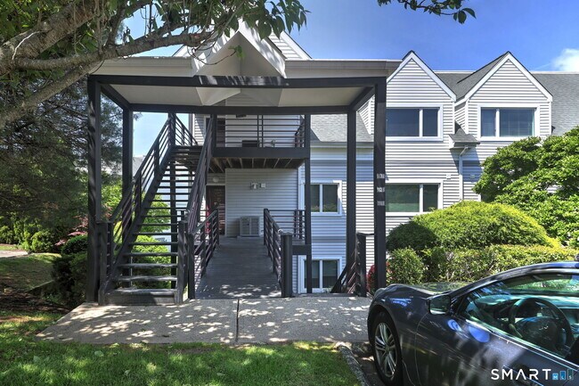 Foto del edificio - 1128 Windward Rd