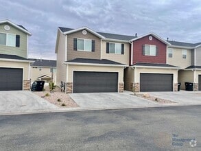 Building Photo - 3043 N 225 W