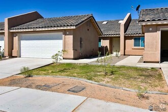 Building Photo - 3886 S Brianna Dr