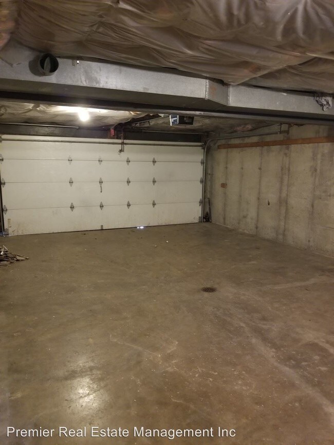 Foto del edificio - 5 br, 1.5 bath House - 730 N Aztec Dr.