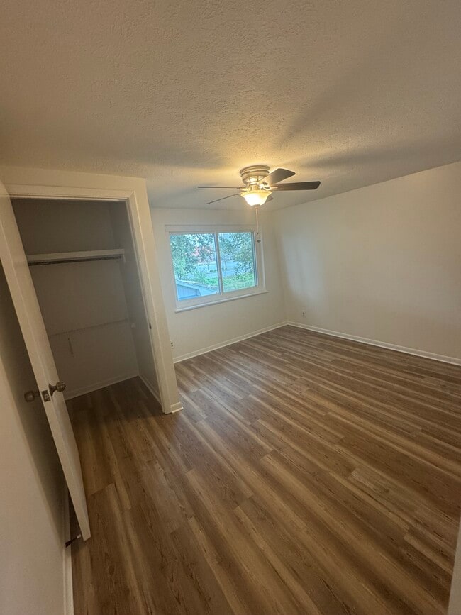 Building Photo - 1825 Flagg Ave