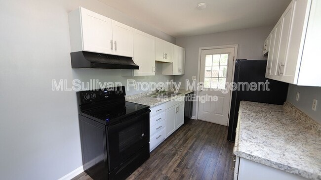 Building Photo - 2107 Collier Rd